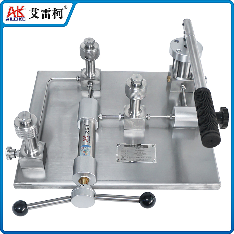 ALKT703氣壓校準(zhǔn)臺(tái) 