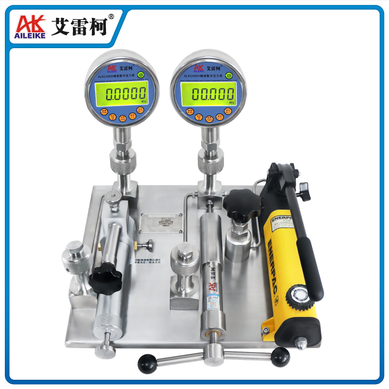 ALKT782TB 氣液兩用校準(zhǔn)臺