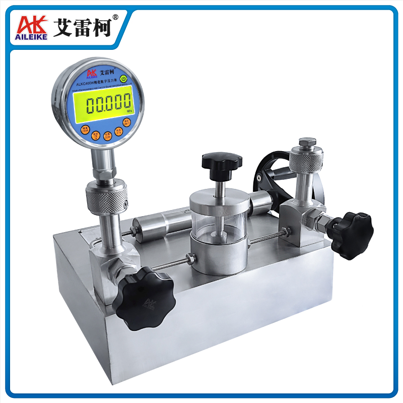  ALKT801TB 智能液壓校準(zhǔn)臺