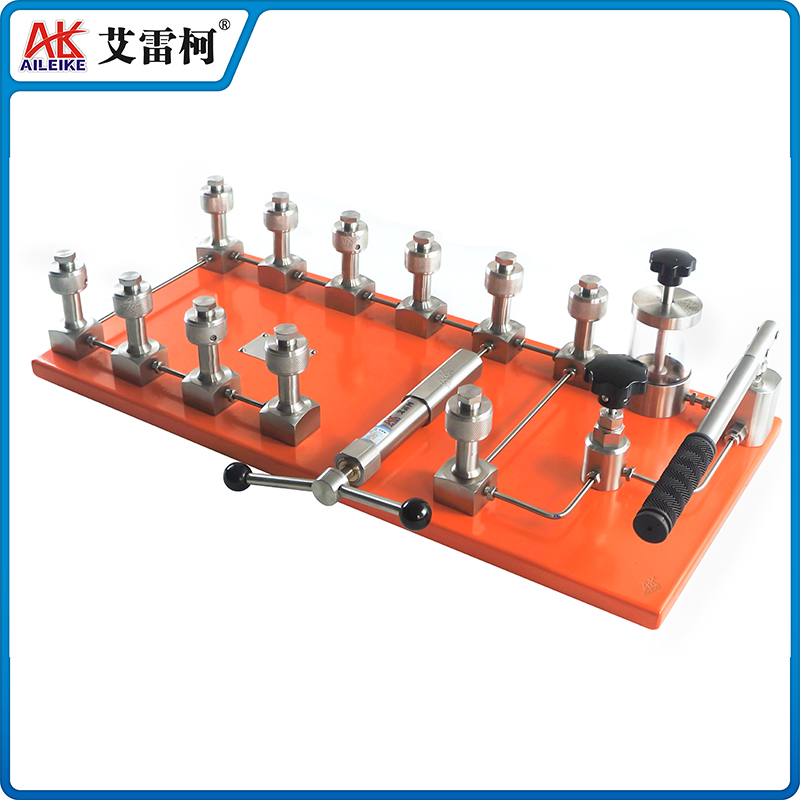 ALKT811液壓校準(zhǔn)臺