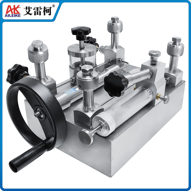 ALKT781 氣液兩用校準(zhǔn)臺